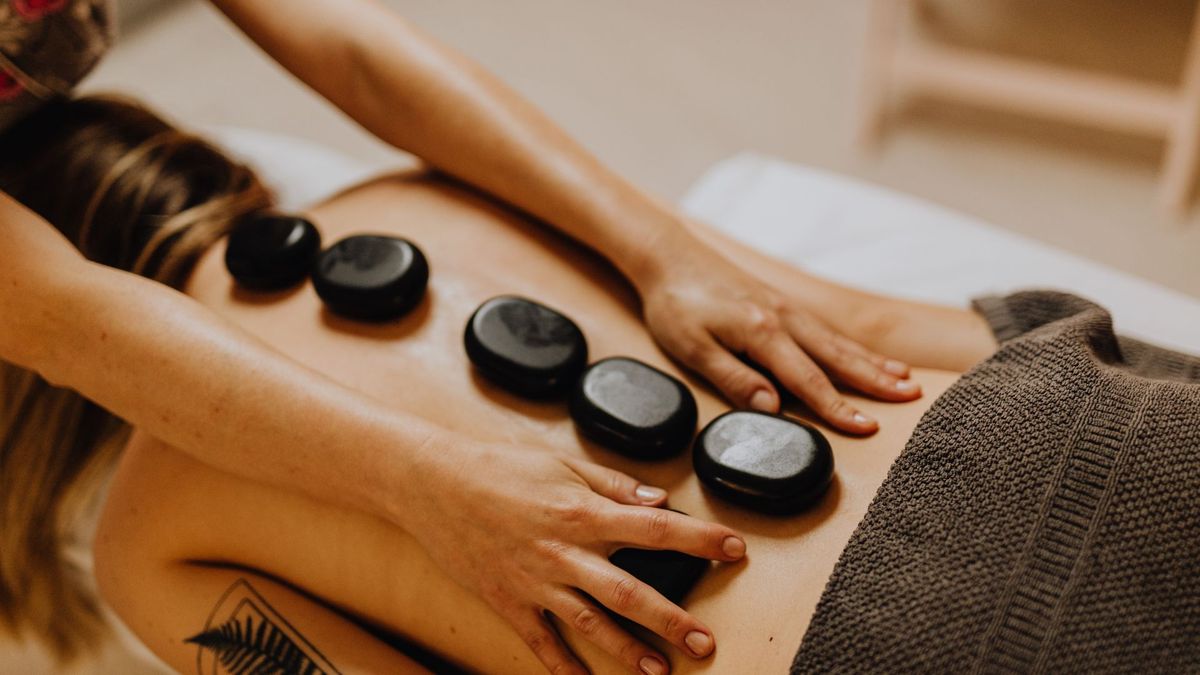 Experience the Benefits of Thai Hot Oil Massage