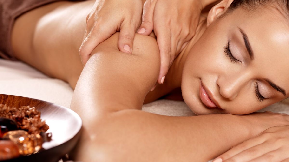Local Massage Therapist in Egham, Surrey | Roong Thai Massage